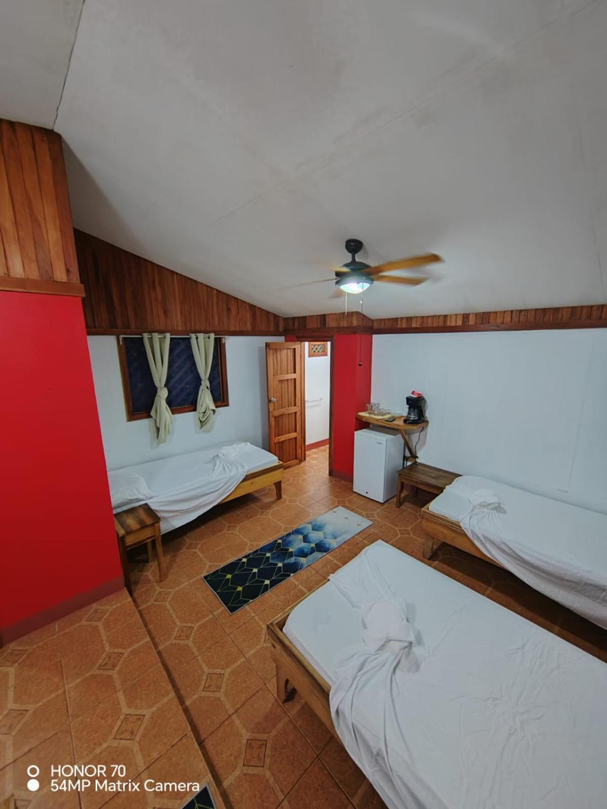 Hotel Don Quichotte Tortuguero Kültér fotó